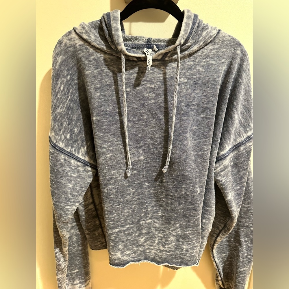 Cropped hoodie